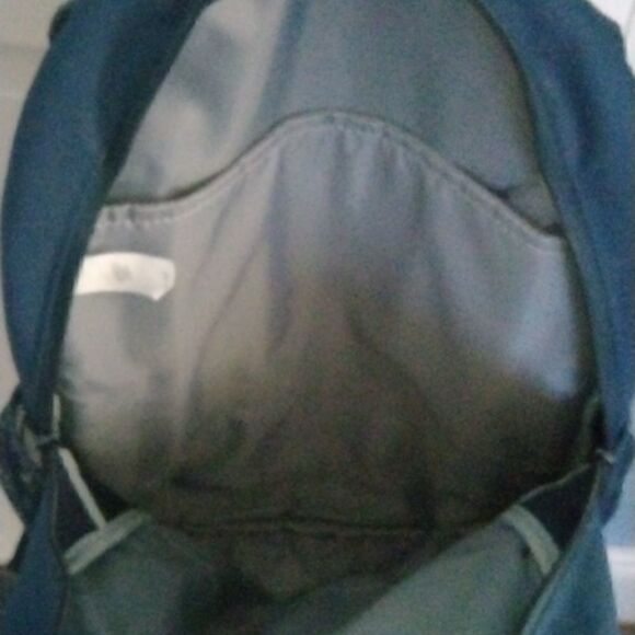 Under Armour - Picture 4 of 5